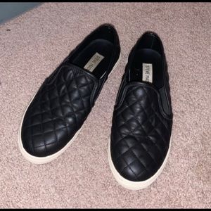 Steve Madden slip on shoes in great condition!